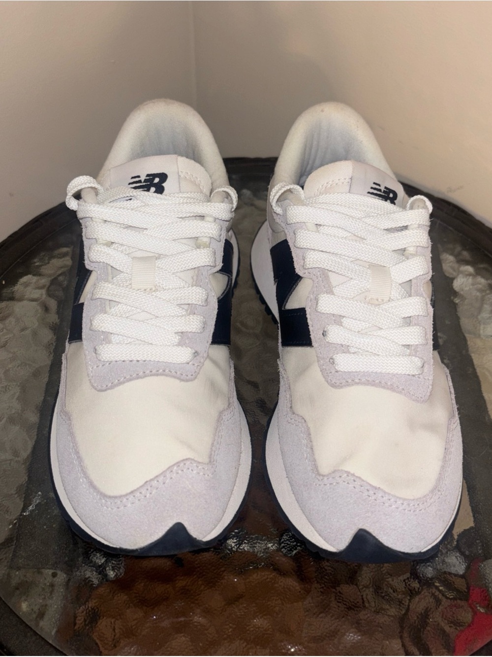 New Balance 237 - Picture 2 of 5